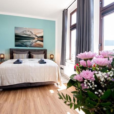 Sweethome - Zentral - Kueche & Parkplatz, Wifi Halle  外观 照片