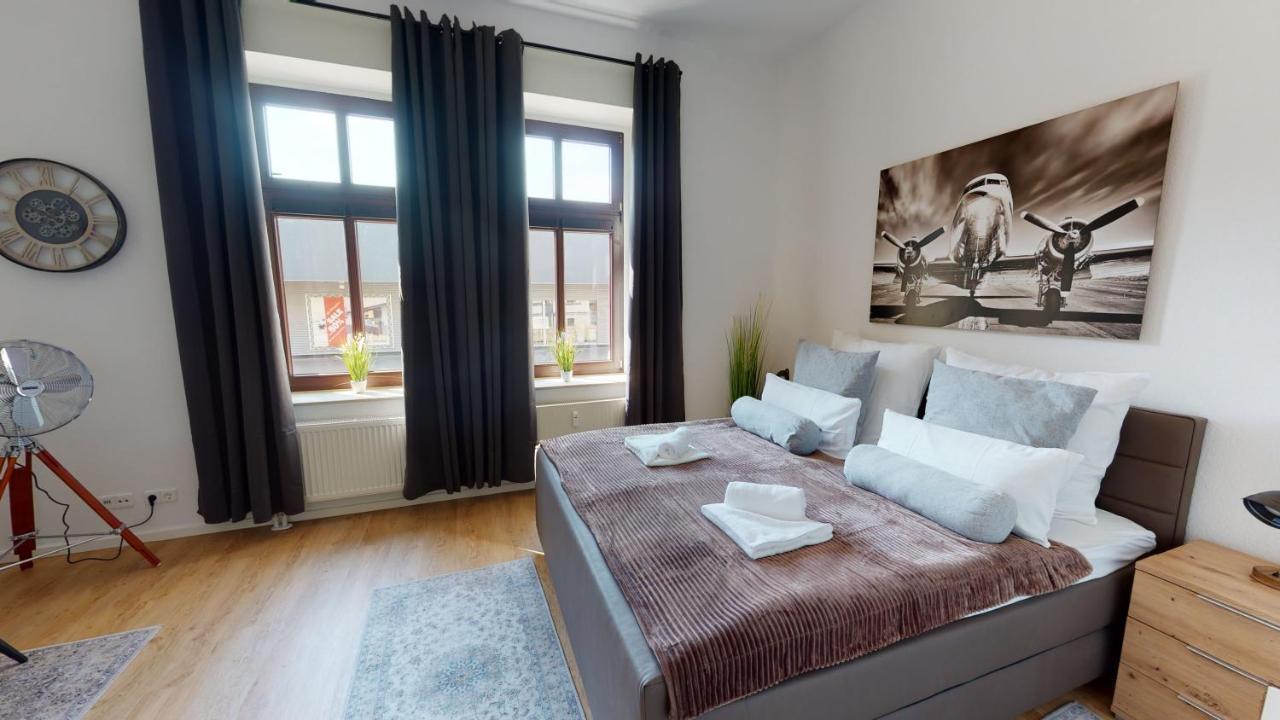 Sweethome - Zentral - Kueche & Parkplatz, Wifi Halle  外观 照片