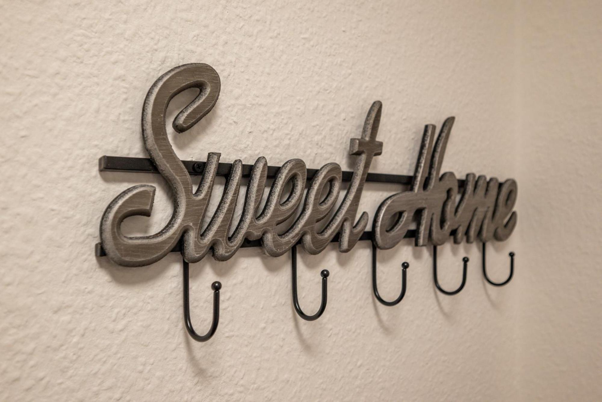 Sweethome - Zentral - Kueche & Parkplatz, Wifi Halle  外观 照片